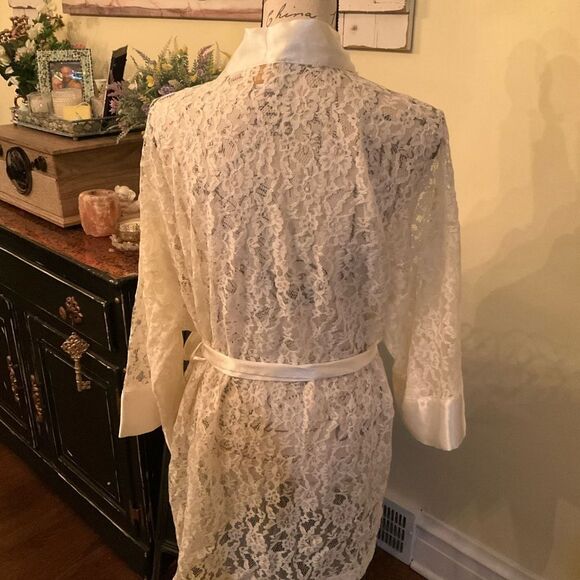 *VTG GLAM* Victoria Secret Gold Label Ivory Lace Robe - Picture 6 of 6